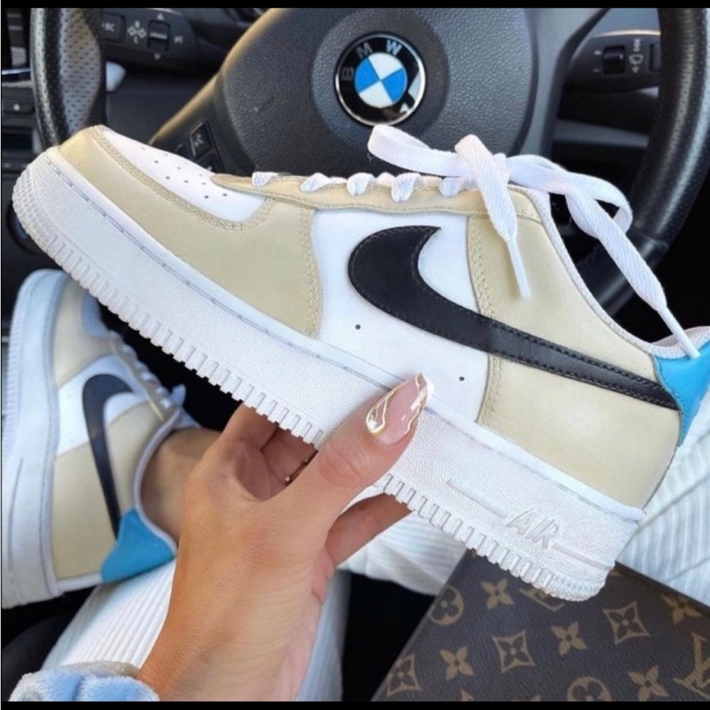 Women’s Nike Air Force 1 mid low rise sneaker